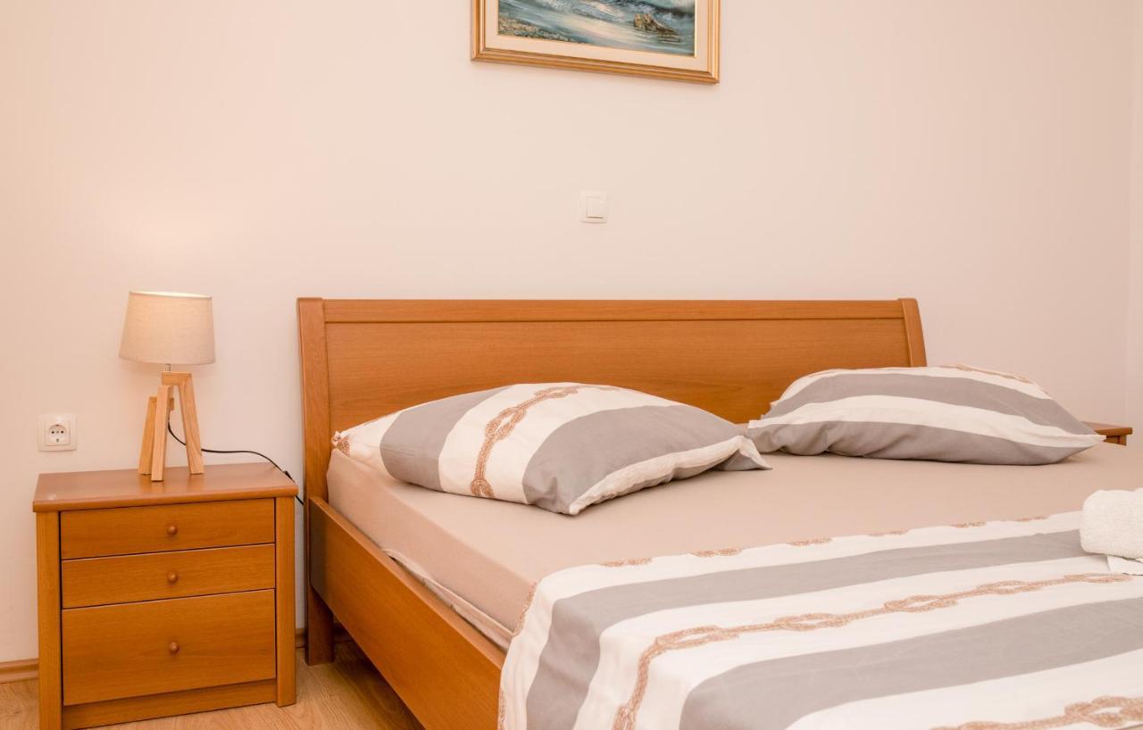 Apartments Silvana In Kampor Extérieur photo