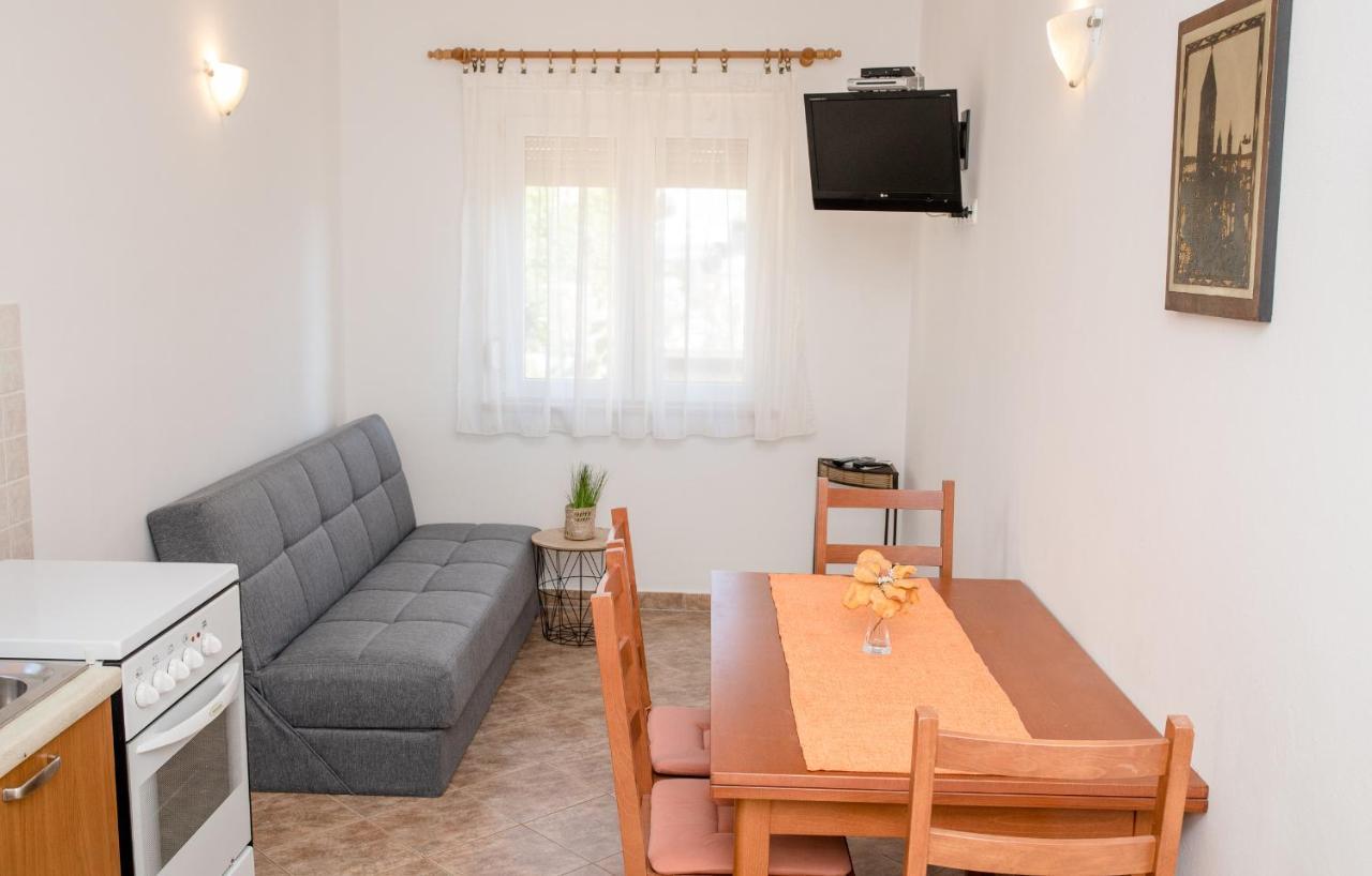 Apartments Silvana In Kampor Extérieur photo
