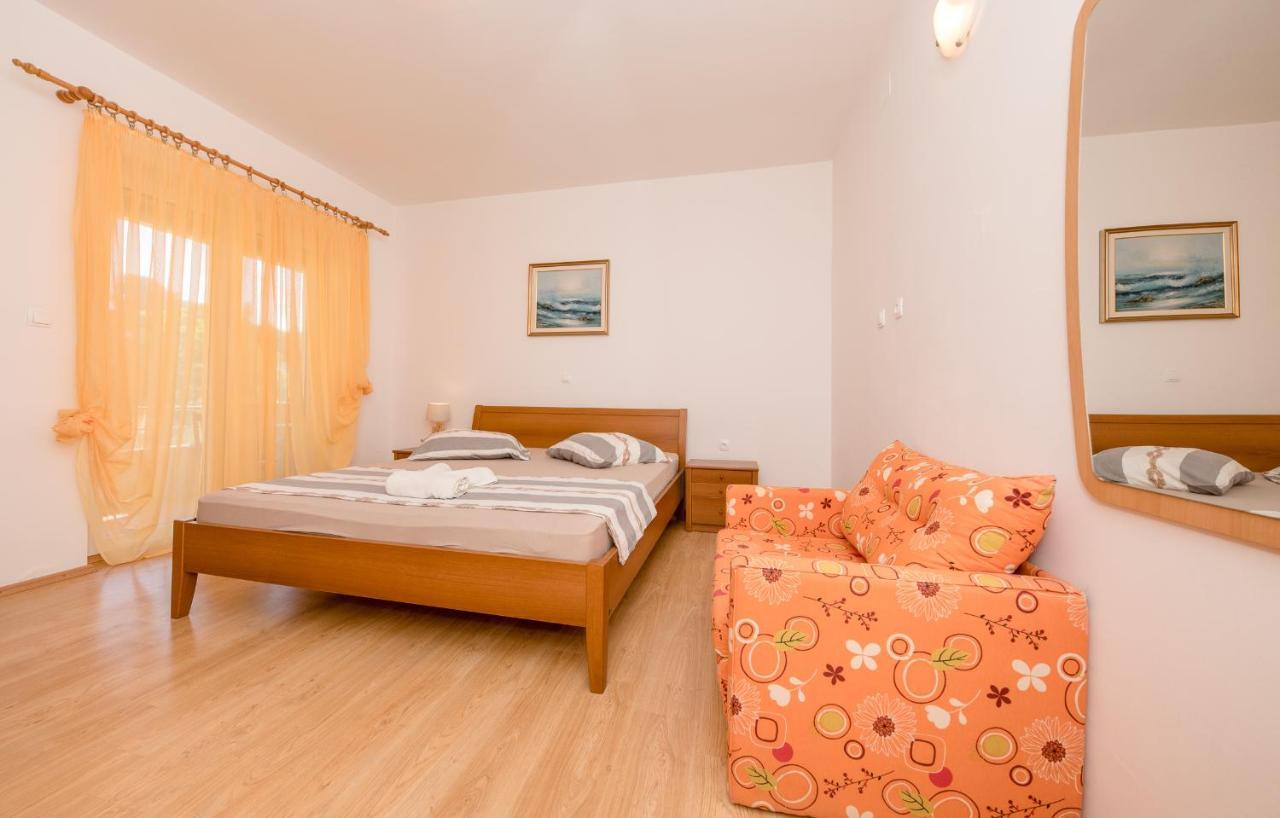 Apartments Silvana In Kampor Extérieur photo